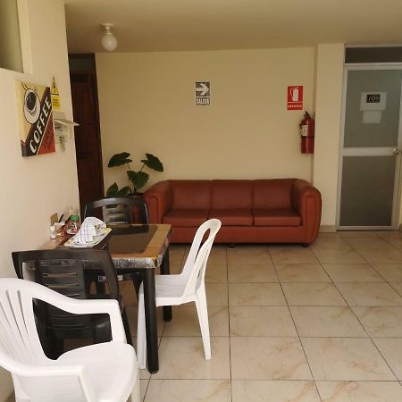 Residencial Mamamia Hotel Tacna Exterior photo
