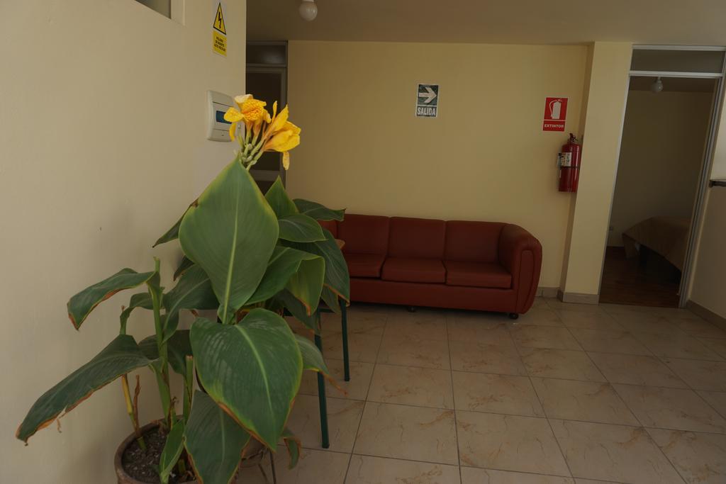 Residencial Mamamia Hotel Tacna Exterior photo