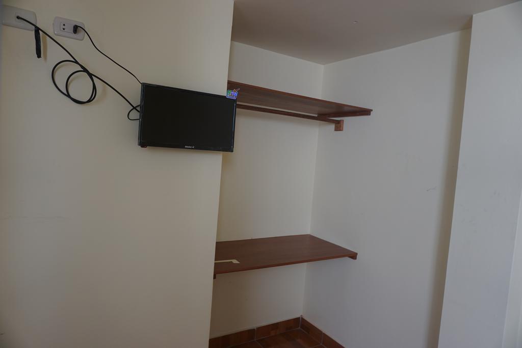 Residencial Mamamia Hotel Tacna Exterior photo