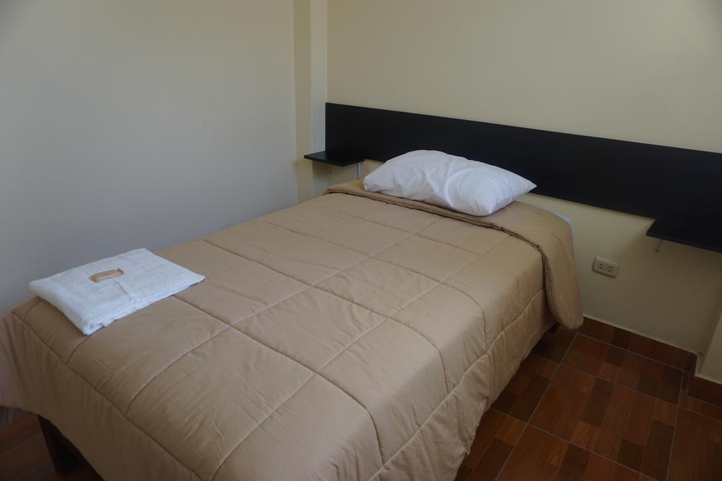 Residencial Mamamia Hotel Tacna Exterior photo