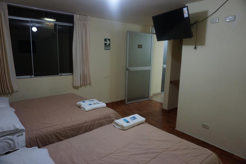 Residencial Mamamia Hotel Tacna Exterior photo