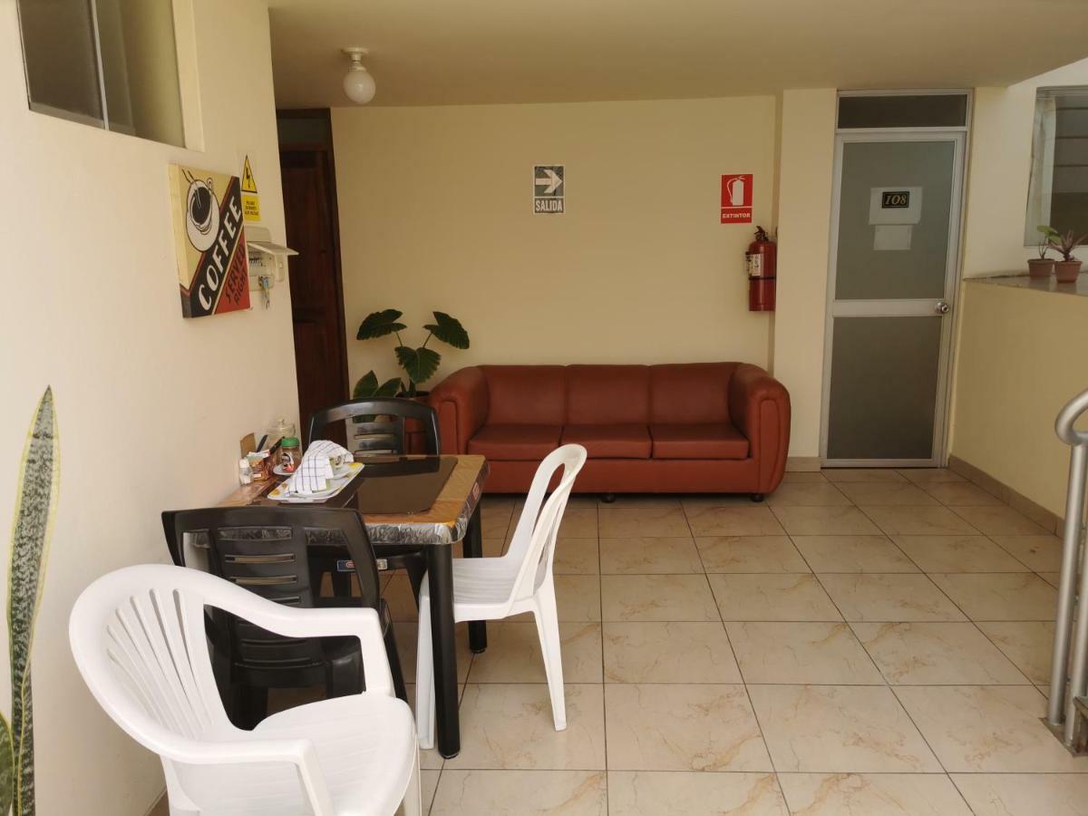 Residencial Mamamia Hotel Tacna Exterior photo